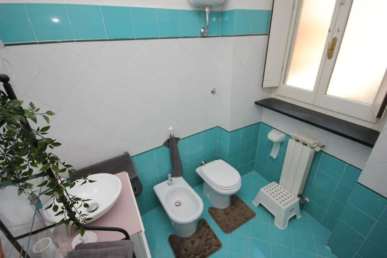 Guest house Tower House Hotel Genoa
