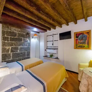 2* Casa de hóspedes San Lorenzo